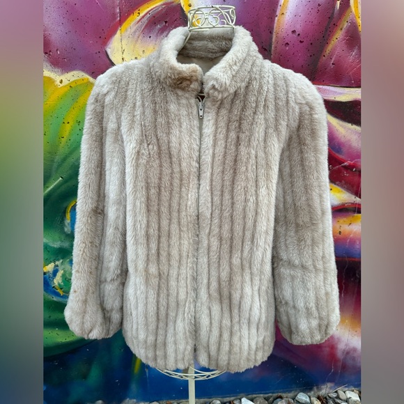 Vintage Faux Fur Coat with Unique Sleeves & Banded Collar - Medium - Picture 1 of 9